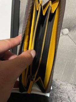 Gucci GG Supreme Round Zipper Long Wallet