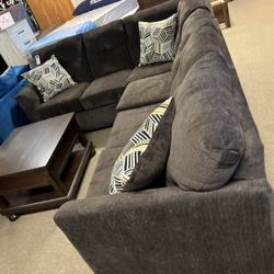 Gorgeous Nice L Shape Sectional!