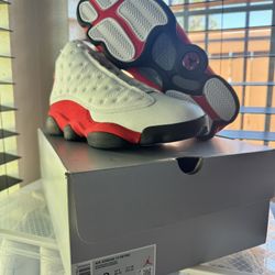 Air Jordan Retro 13 “Chicago” – Brand New | Deadstock | Receipt Included | 100% Authentic | Size:10M