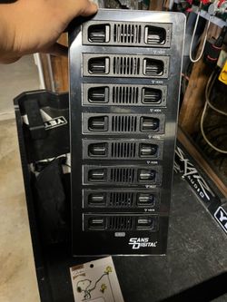 MobileRAID MR8UTG 8 bay hardware RAID