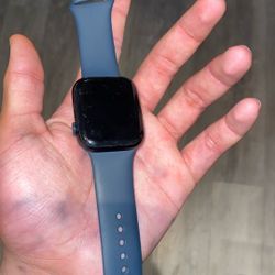 Apple Watch Series 8 
