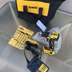 MDewalt 20V XR Brushless 1/2” Hammer Drill with 2.0Ah Battery and 7pc Hammer drill bit set