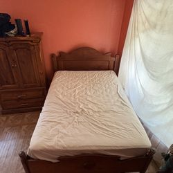 Full Size Bed 