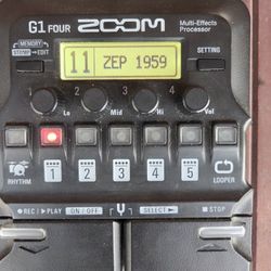 Zoom G1 FOUR Multi Effects Processor