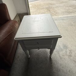 Free End Table