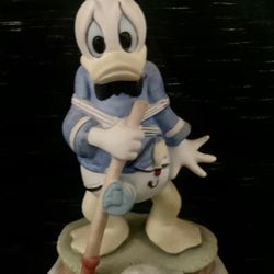 Vintage Disney Productions Donald Duck Fishing Ceramic Figure 