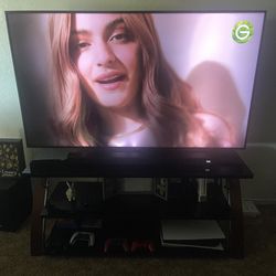 65 Inch Samsung TV 