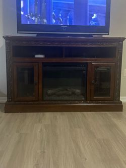 Tv stand w/fireplace