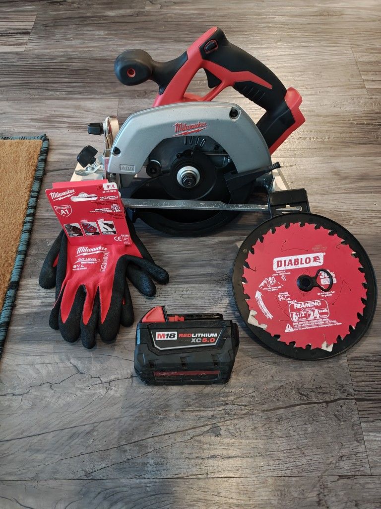 Milwaukee 6.5 Circular Saw Kit
