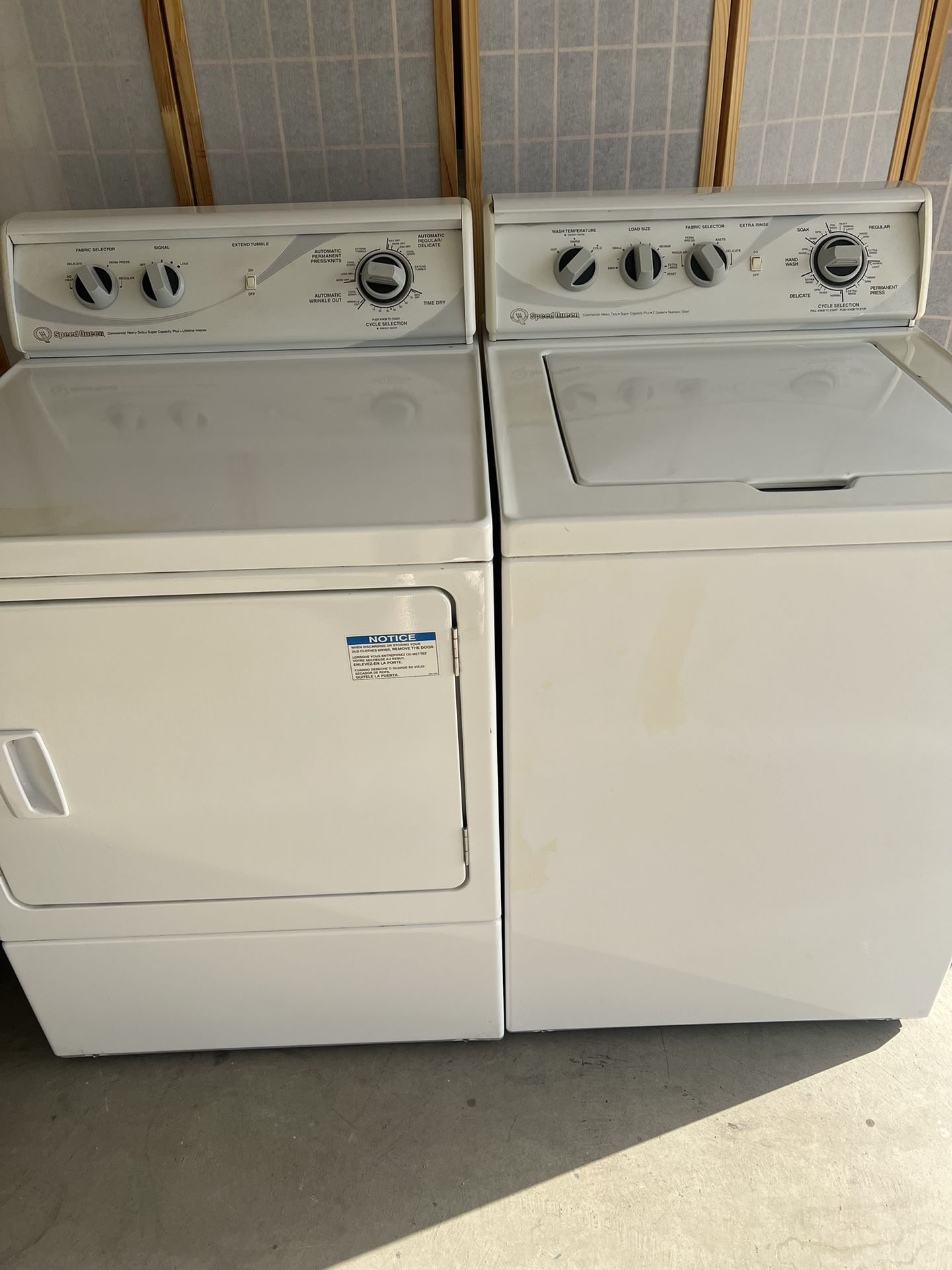 Speed queen washer and gas dryer set