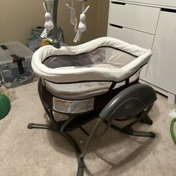 Graco Duoglider Swing Bassinet