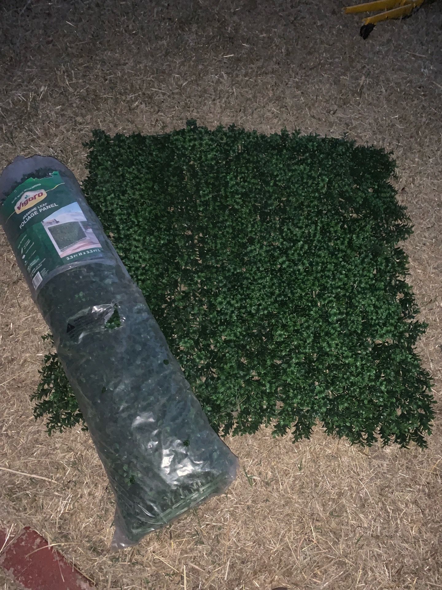 Vigoro foliage wall panel