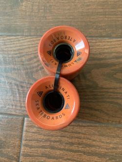 Longboard wheels