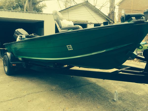 Starcraft bass boat With rebuilt 60 HP Mariner for Sale in 