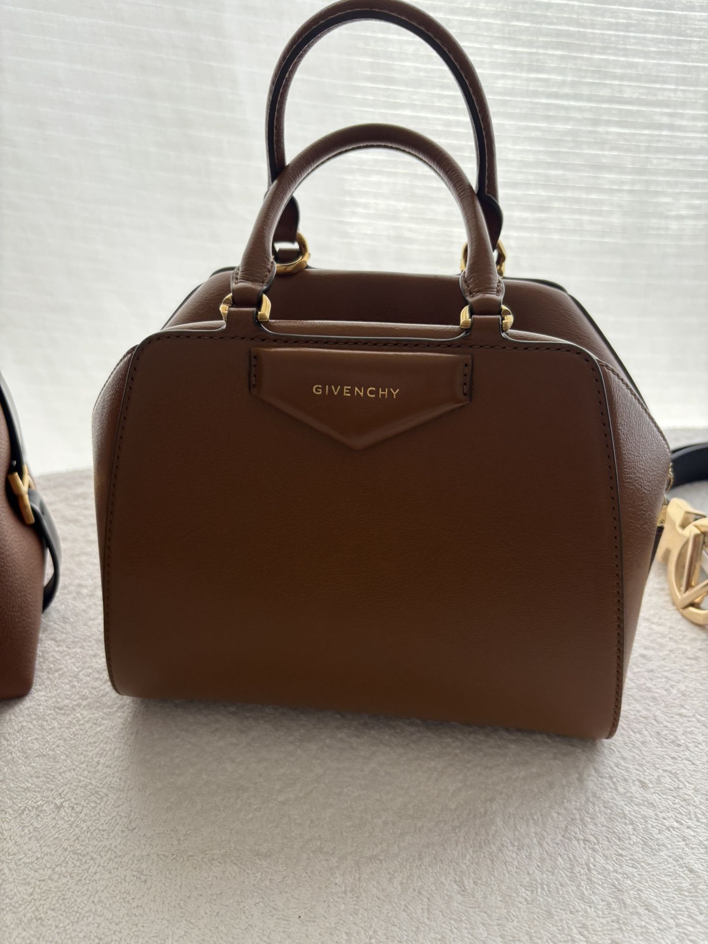 Givenchy Cube 