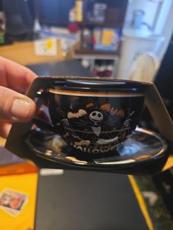 Teacup/saucer nightmare before Xmas