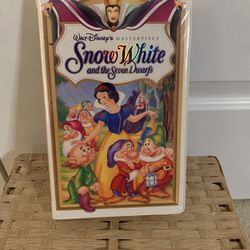 Black Diamond Vintage Disney Classic Snow White And The Seven Dwarfs VHS (RARE 1524)