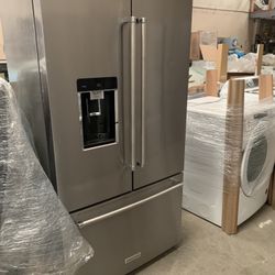 New Out Box Kitchen Aid High End French Door Refrigerator 