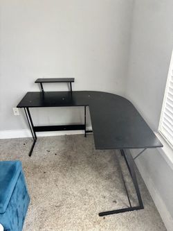 Gaming desk