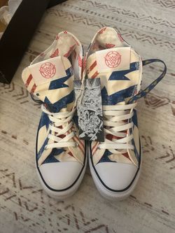 Converse Chuck Taylor All Star DC Comics Wonder Woman High Top Sneakers