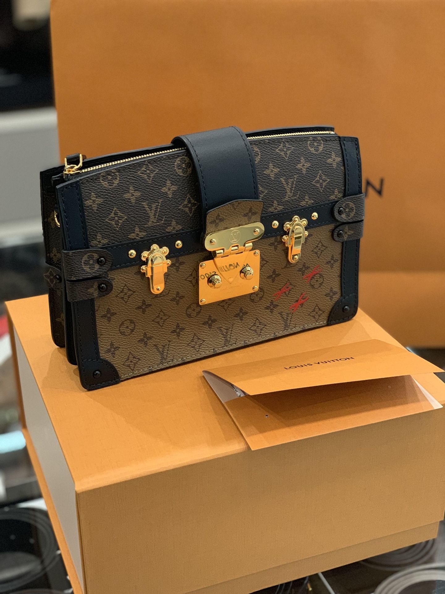 Louis Vuitton M43596 Monogram Reverse Bag Trunk Clutch/ Crossbody Messenger  Bag (DR3139) - The Attic Place