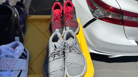 Boys 7y Jordans 2 pair