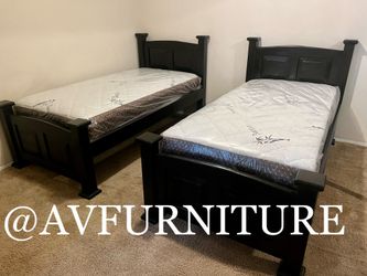 2 Twin Beds and 2 Mattresses