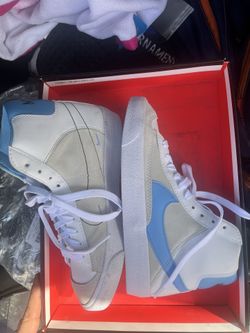 Never Worn Kids Nike High Tops size 4Y