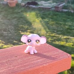 LPS elephant- collector's edition