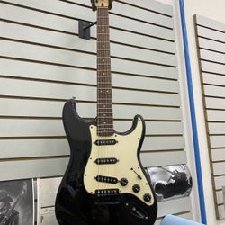 Squier Bullet Strat