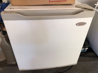 Haier fridge, room size