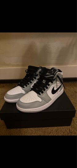 Men’s shoes size 8-9
