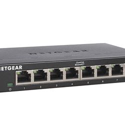 NETGEAR 8-Port Gigabit Ethernet Unmanaged Essentials Switch (GS308)