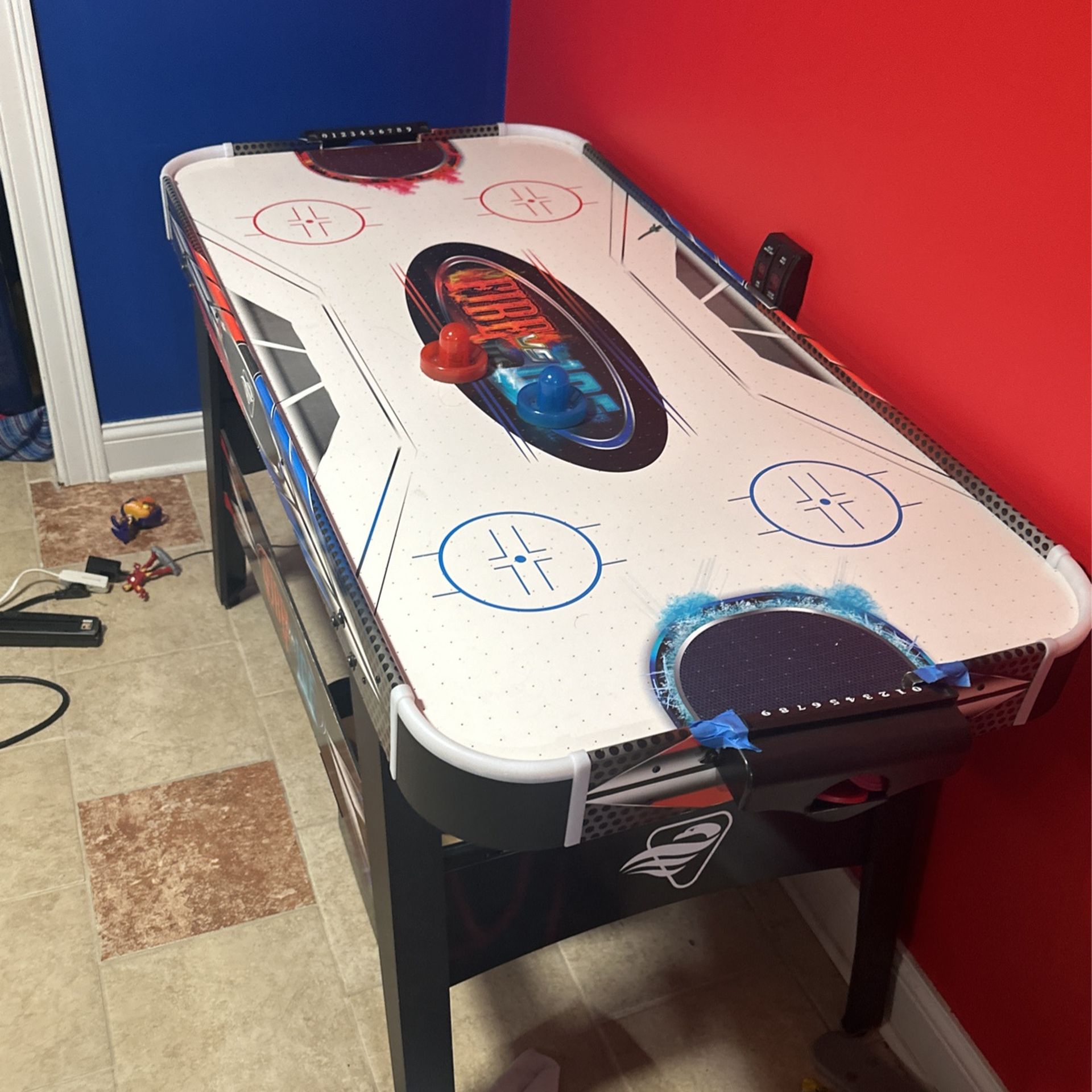 Air Hockey Table