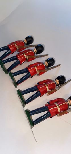 Vintage 1965 W. Britain Lead Metal Soldier England Scots Guard