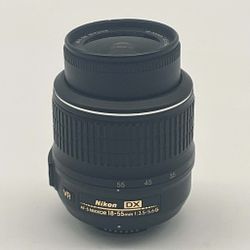 Nikon 18-55mm f/3.5-5.6G AF-S DX VR Nikkor Zoom Lens