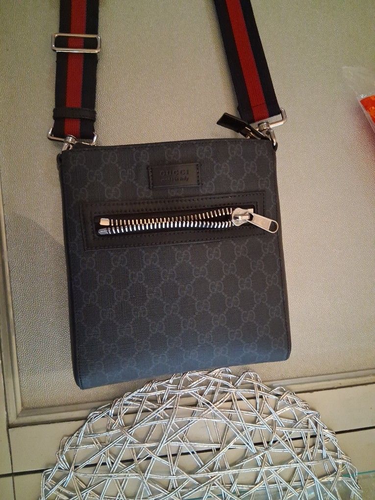 Gucci Messenger Bag