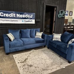 Blue Sofa & Loveseat. 🚚WE DELIVER🚚