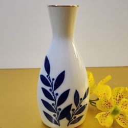 Vintage Gekkeikan Sake Porcelain 5" Bottle, Japan, Asian Vase, White, Blue Leaves