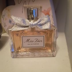 New Never Used Miss Dior Perfume 