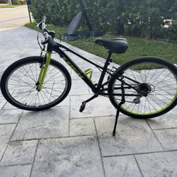 24’ Kids  Trek mountain bike