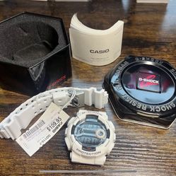G Shock GD110-7  White Works US Seller Good Condition Missing 1 Band Pin