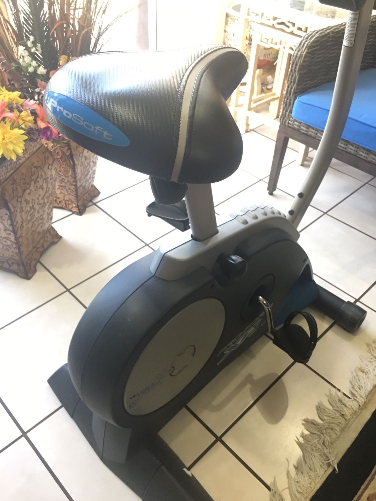 Exercise BIKE !!!! PRO FORM XP”. Quiet Tech Digital Resistance. Must Go!!
