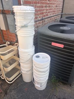 Free 5 Gallon Buckets