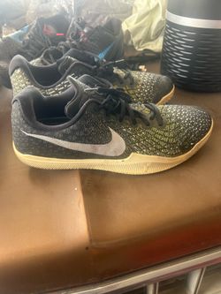 Nike Mamba Instinct sneakers in a black and yellow colorway