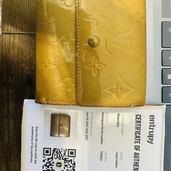 Louis Vuitton Vernis Wallet
