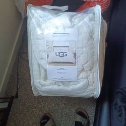 Ugg King Comforter Set