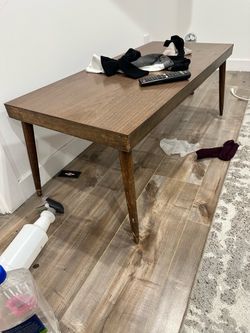 FREE SIDE/COFFEE TABLE