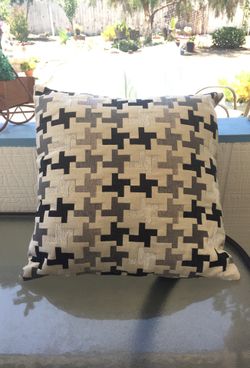 Decorative pillow 16by 17