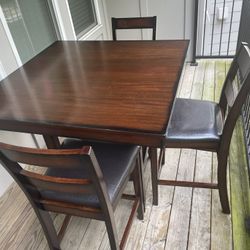 SIGNATURE DESIGN BY ASHLEY - COVIAR DRM COUNTER TABLE (SET OF 5) IN BROWN